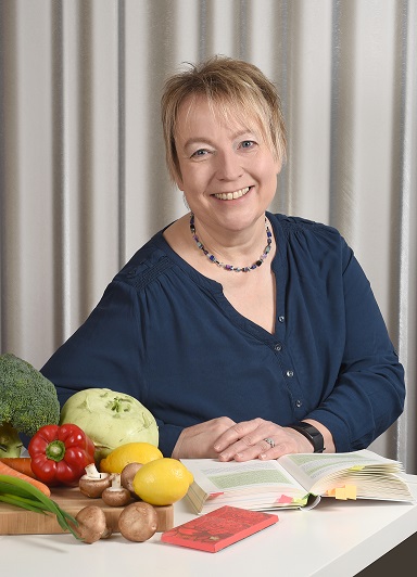 Birgit Pries, Heilpraktikerin