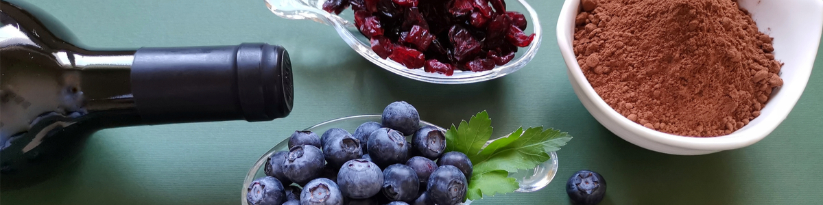 Polyphenolreiche Nahrungsmittel: Schokolade, Rotwein, Blaubeeren, Cranberrys